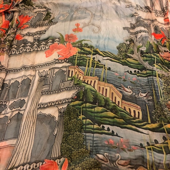 SAPPHIRE 3 Piece Suit - Picture 3 of 4